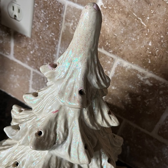 Vintage White Iridescent Ceramic Christmas Tree - Picture 3 of 6